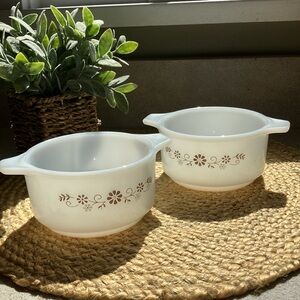(2) Vintage Dynaware Small Crocks/Casseroles/Bowls/Dishes